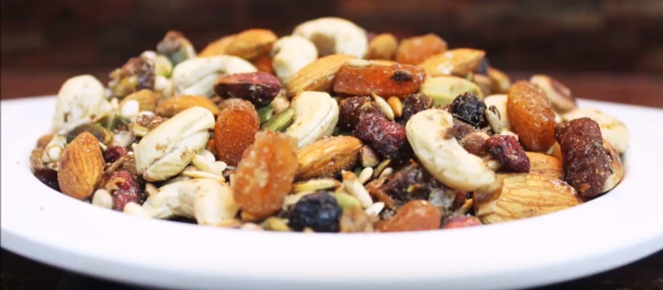 Nutritious, yummy & easy traditional snacks for breastfeeding mothers