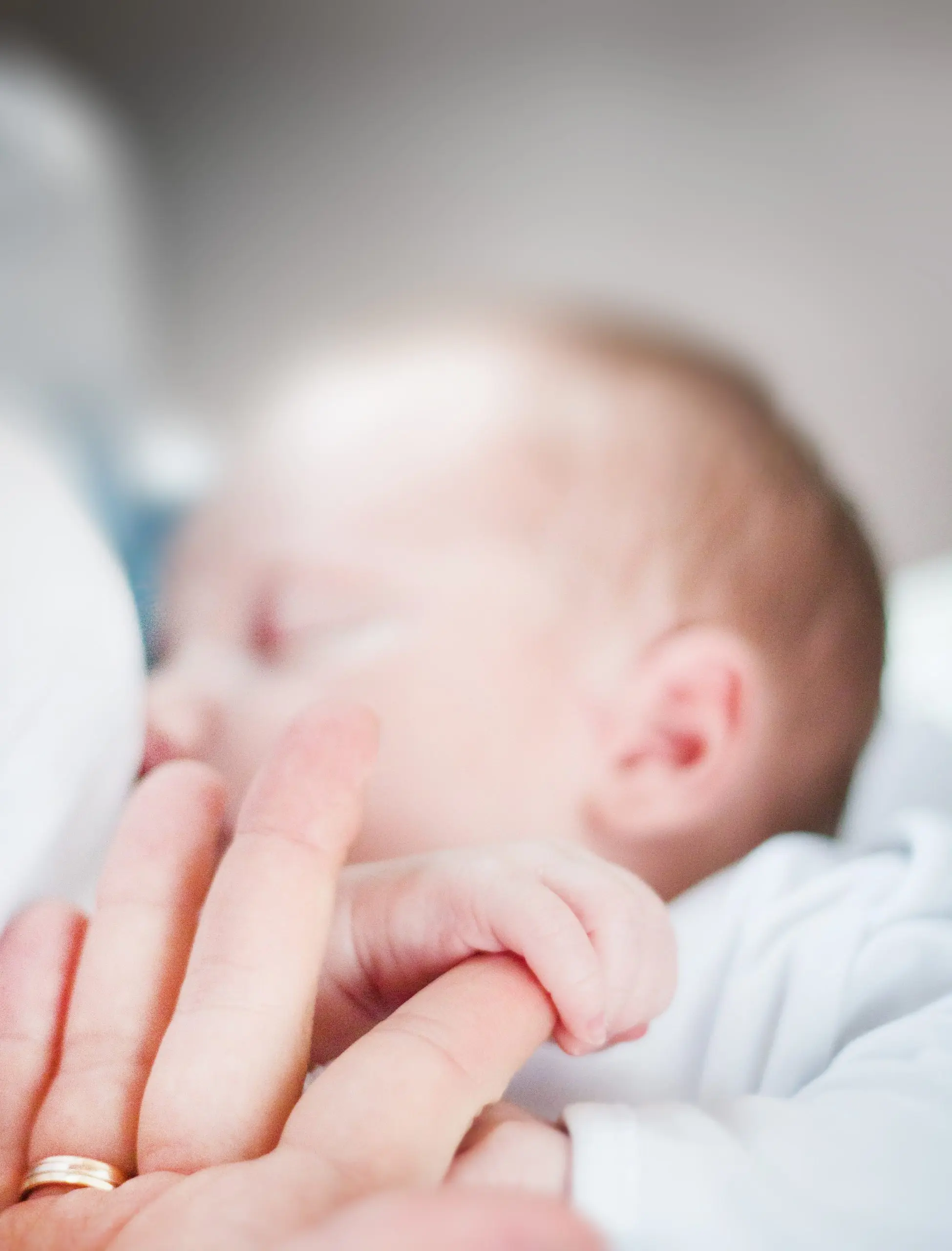 A complete guide for mother to start breastfeeding